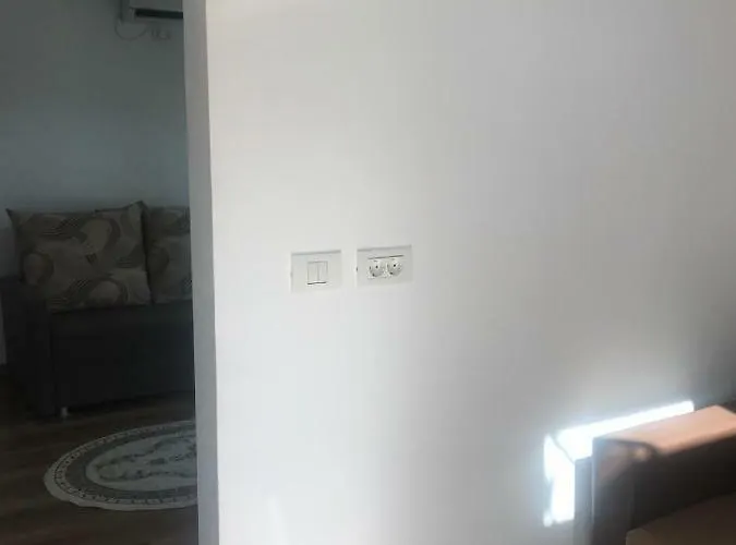 Zeino Place アパート